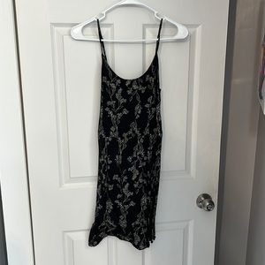 3 for 20! Black floral Old Navy dress